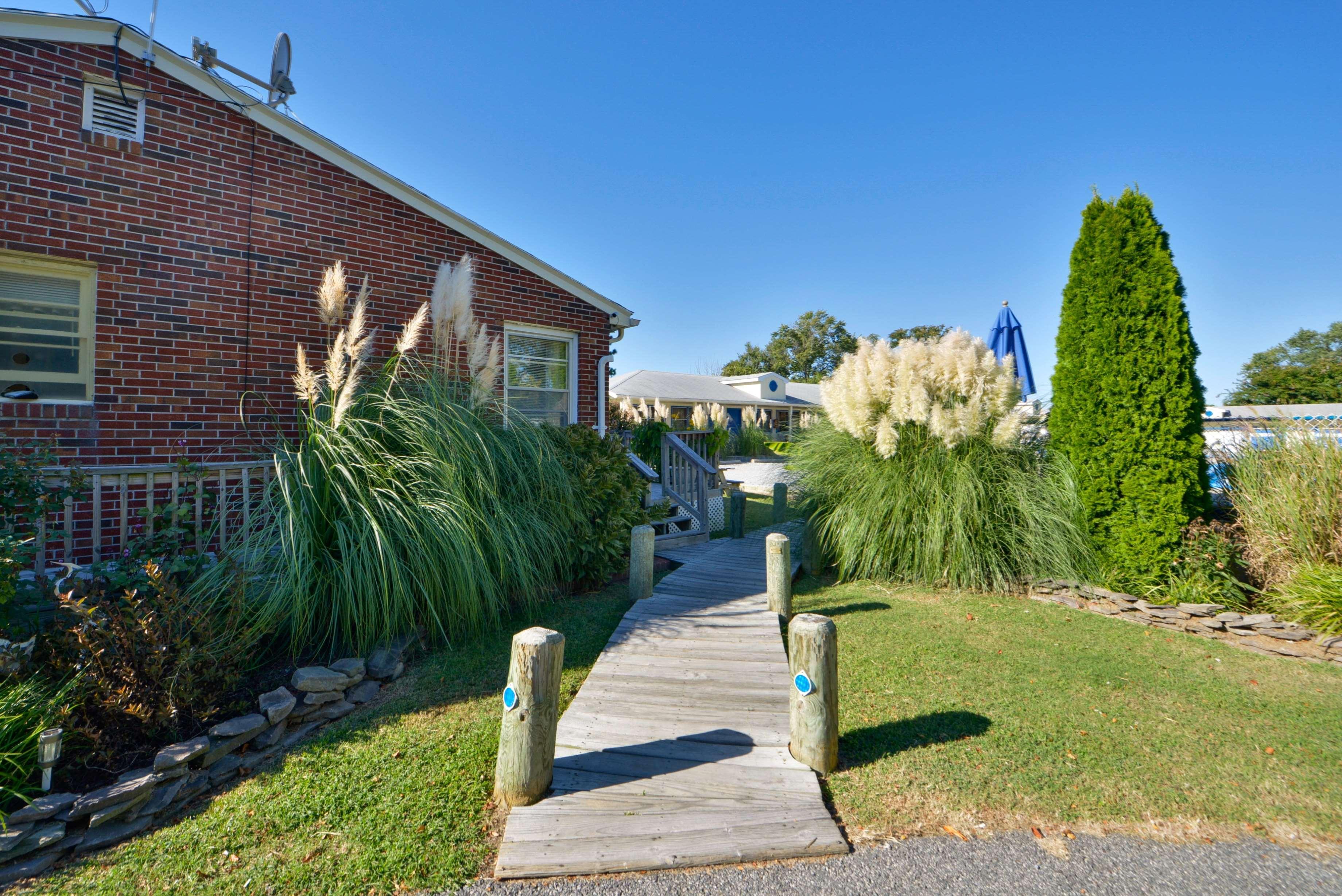 Americas Best Value Inn Chincoteague Buitenkant foto