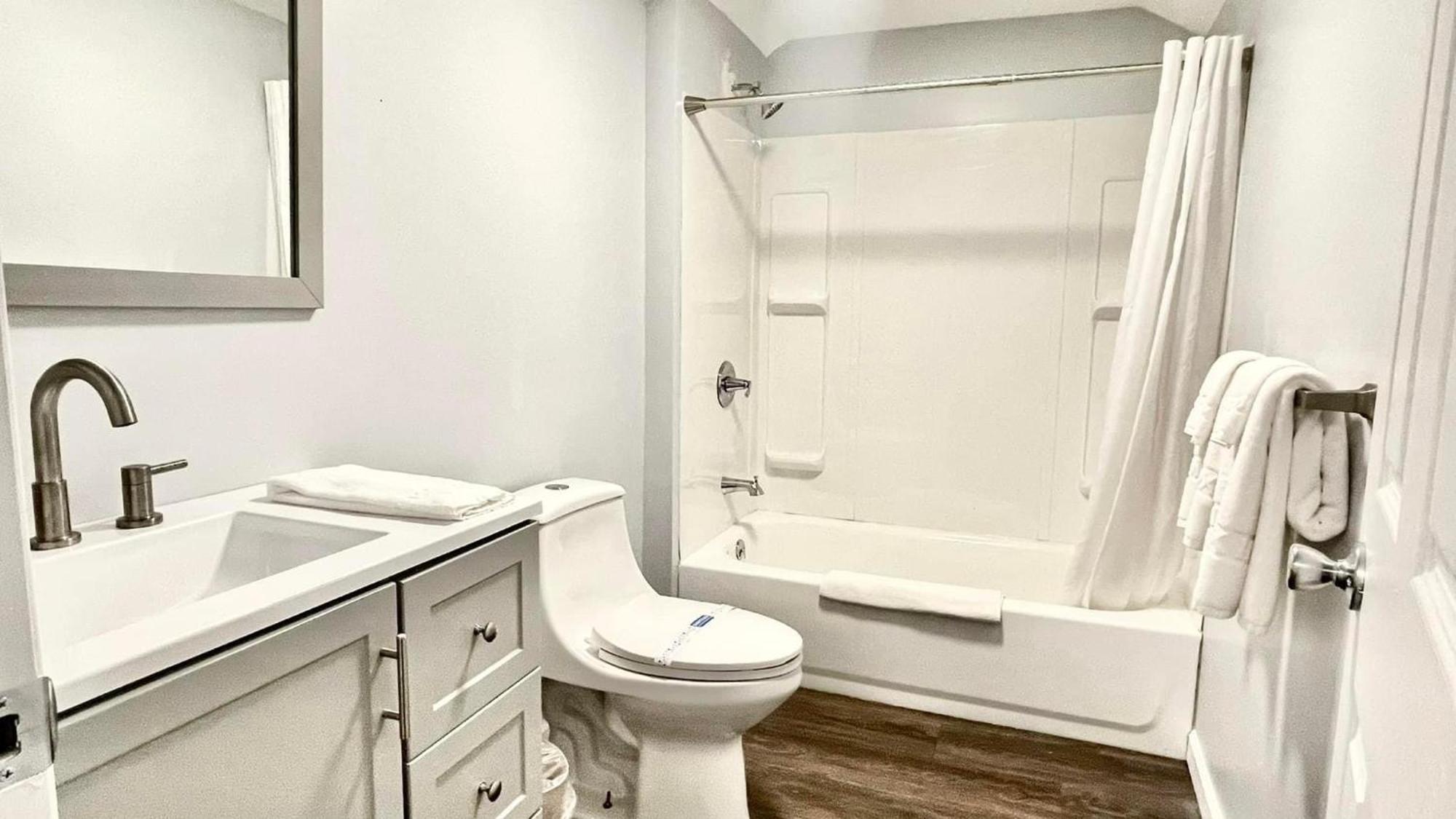 Americas Best Value Inn Chincoteague Buitenkant foto